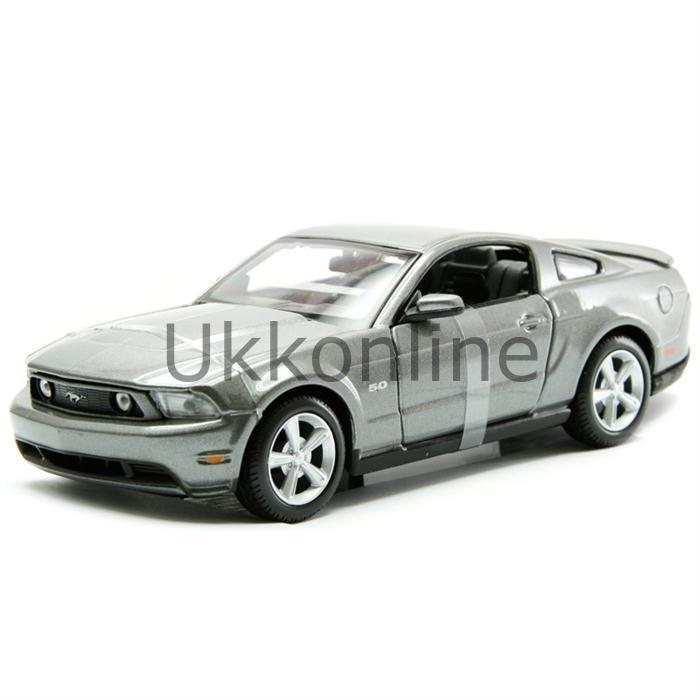 NECO MAISTO 1:24 31209 FORD MUSTANG HARDTOP