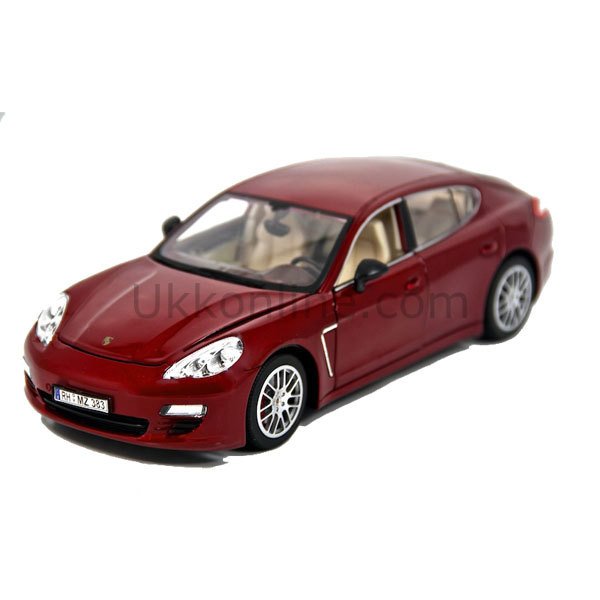 2017A KUT. 1:18 PORSCHE PANAMERA MODEL