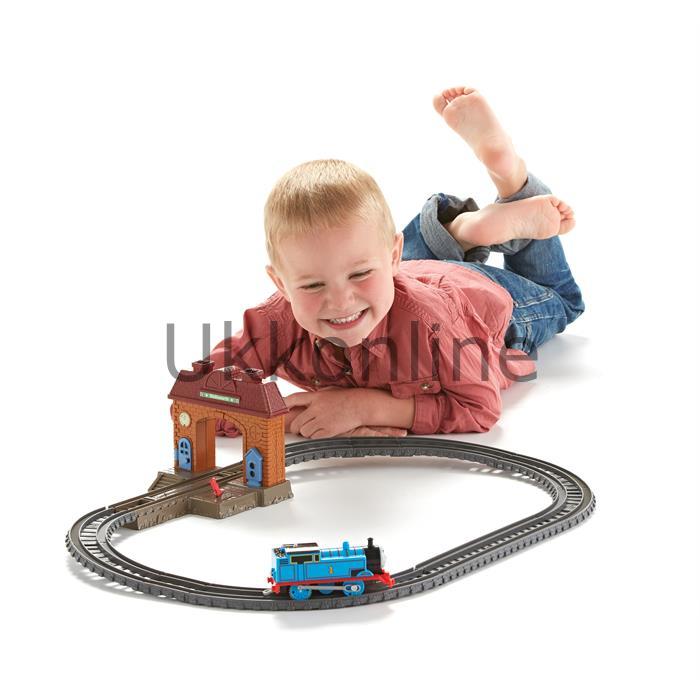 Mattel DVF73 Thomas Depo Macerası Oyun Seti